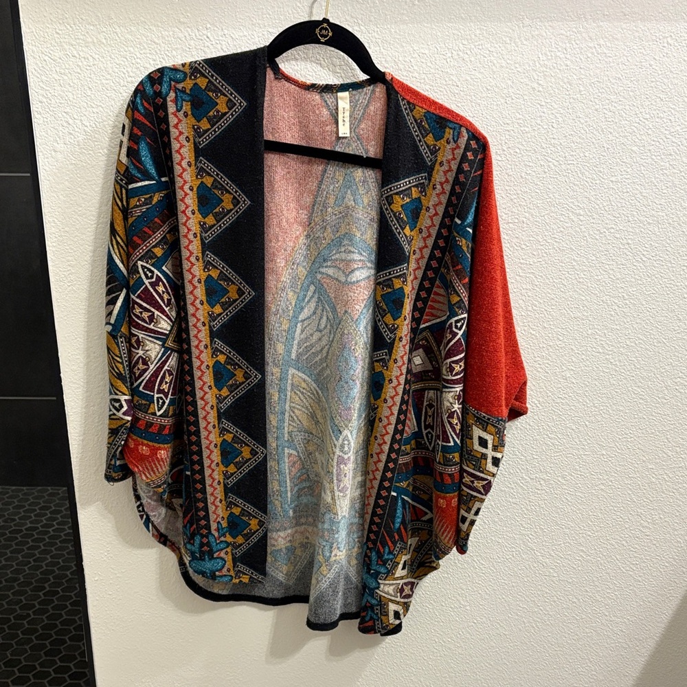 Beautiful Boutique Tribal Shawl
